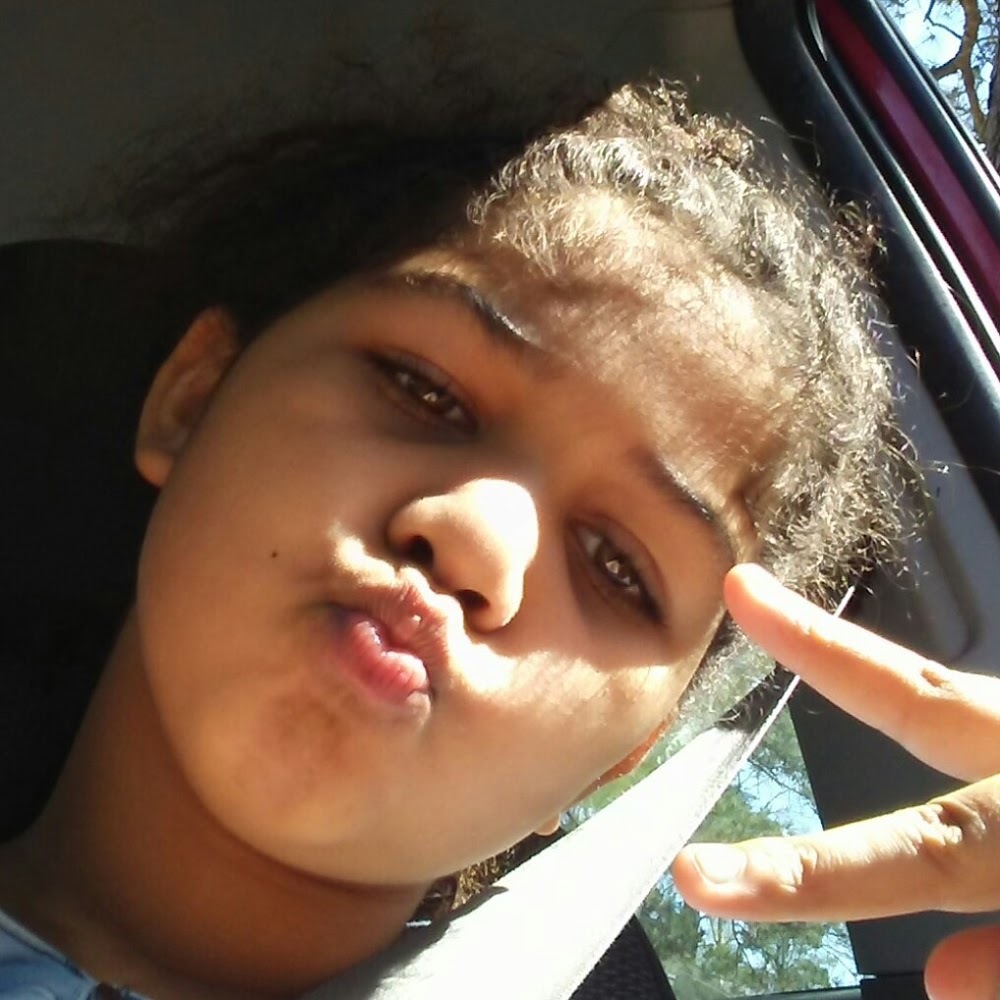 Meet your Posher, Sydnee